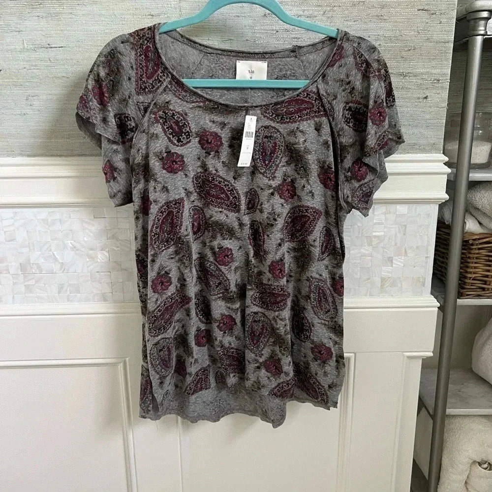 NWT new Anthropologie T.LA paisley flutter tee gray red medium top shirt - Picture 5 of 14